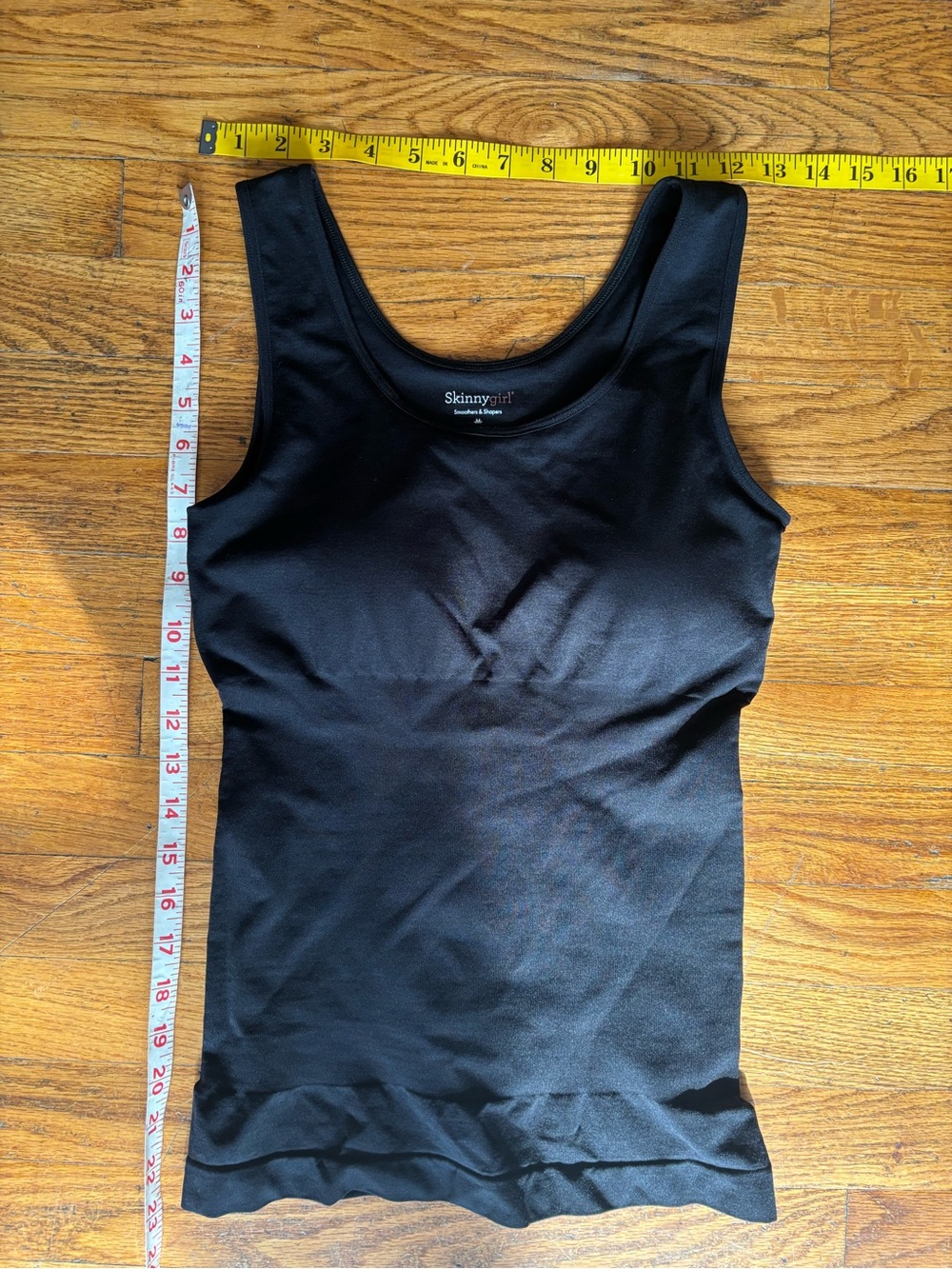 Skinnygirl Black Scoop Neck Tank size M